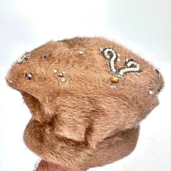 VEEDA LOUISA Tan Beige Vintage Bejeweled Beret Hat - Picture 2 of 10